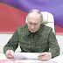 Presiden Federasi Rusia Vladimir Putin mengadakan rapat kerja di salah satu pos komando kelompok militer di wilayah Kursk.