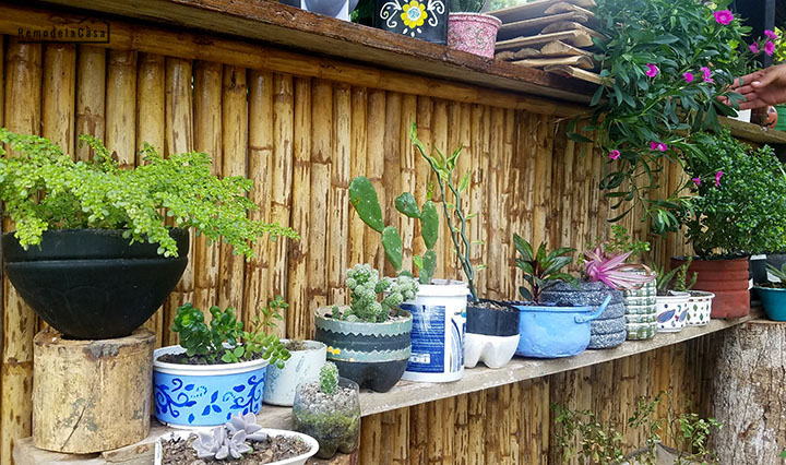 Bamboo flower house