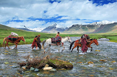 A stunning inexperienced river valley in Pakistan.