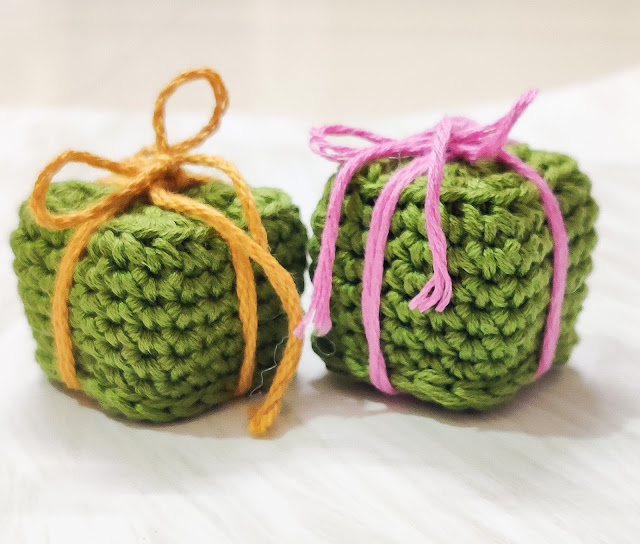 Raji's Craft Hobby: DIY Crochet Gift Box Ornaments Amigurumi Cube Pattern