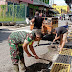 Cegah Luapan Air, Babinsa Kodim 01 /Ranai Kodim 0318 Natuna Bersama Warga Goro Bersihkan Drainase 