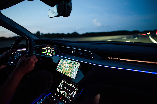 The Audi e-tron navigation system can help you by showing traffic jams and offering the best routes that safes electric range.