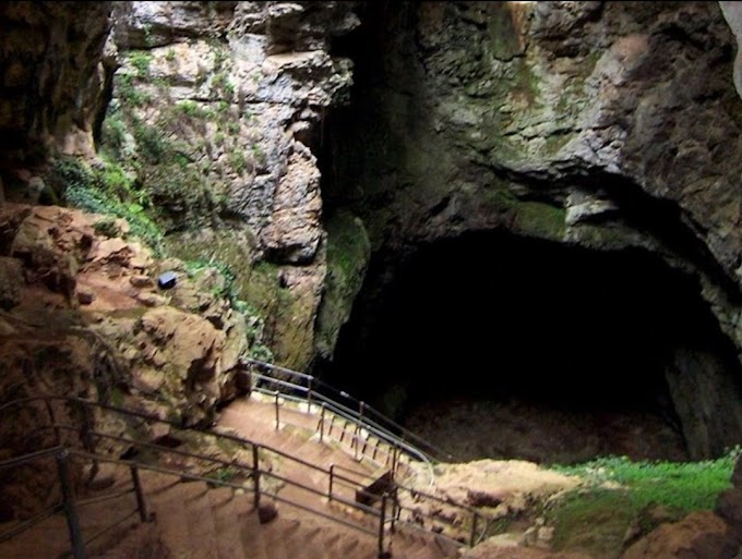 Grotte Friouato Taza la plus grande grotte du Monde la plus profonde grotte du monde