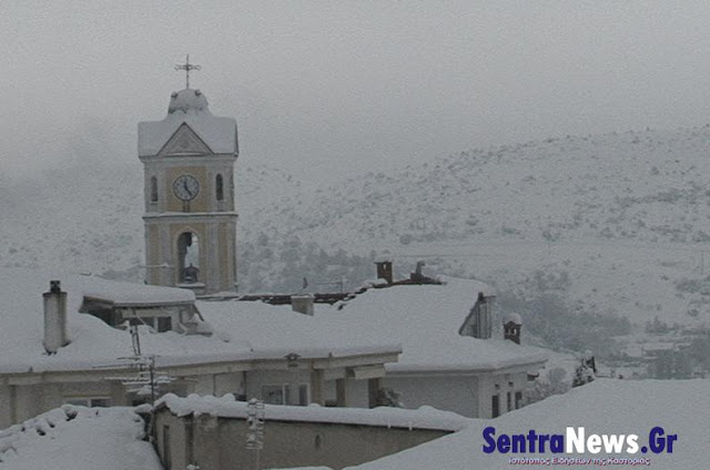 Στα λευκά ξύπνησε η Καστοριά, πολύ το χιόνι που έπεσε μέσα στην πόλη