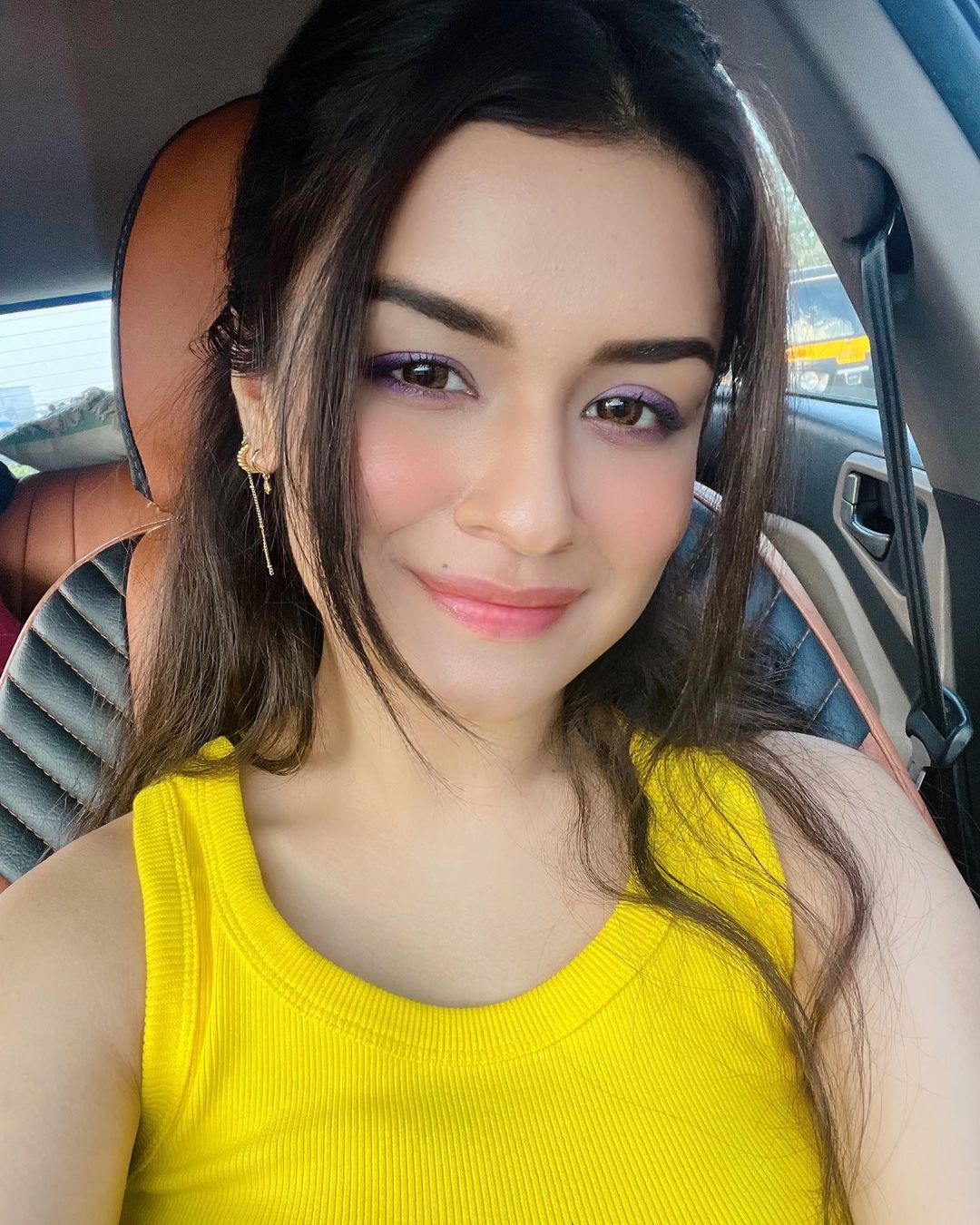 Avneet kaur pic