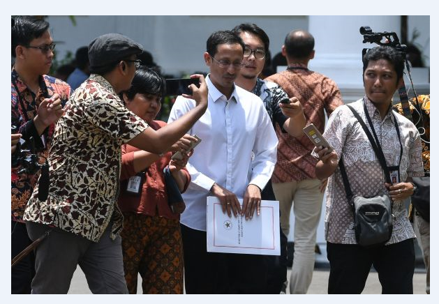 KABAR GEMBIRA ! SELAMAT ! Kemendikbudristek TERBITKAN PERMENDIKBUDRISTEK NO 40 Buat PPPK Guru di Seluruh Indonesia, Simak Selengkapnya !