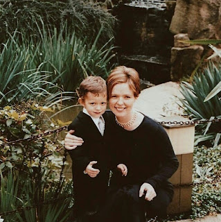 Nicola Elizabeth Frost with her son Tom Holland when he was a child