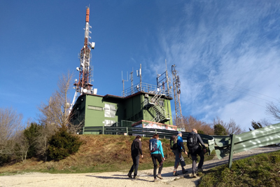 Repetidor en la cima de Zaldiaran