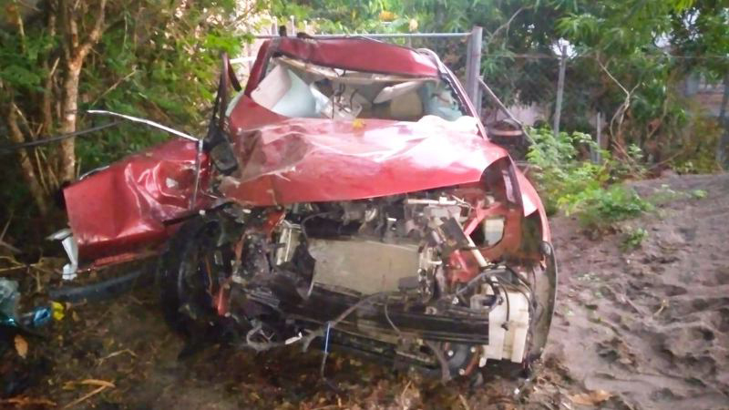 El Salvador: Un muerto dejó accidente provocado por una rastra en La Libertad