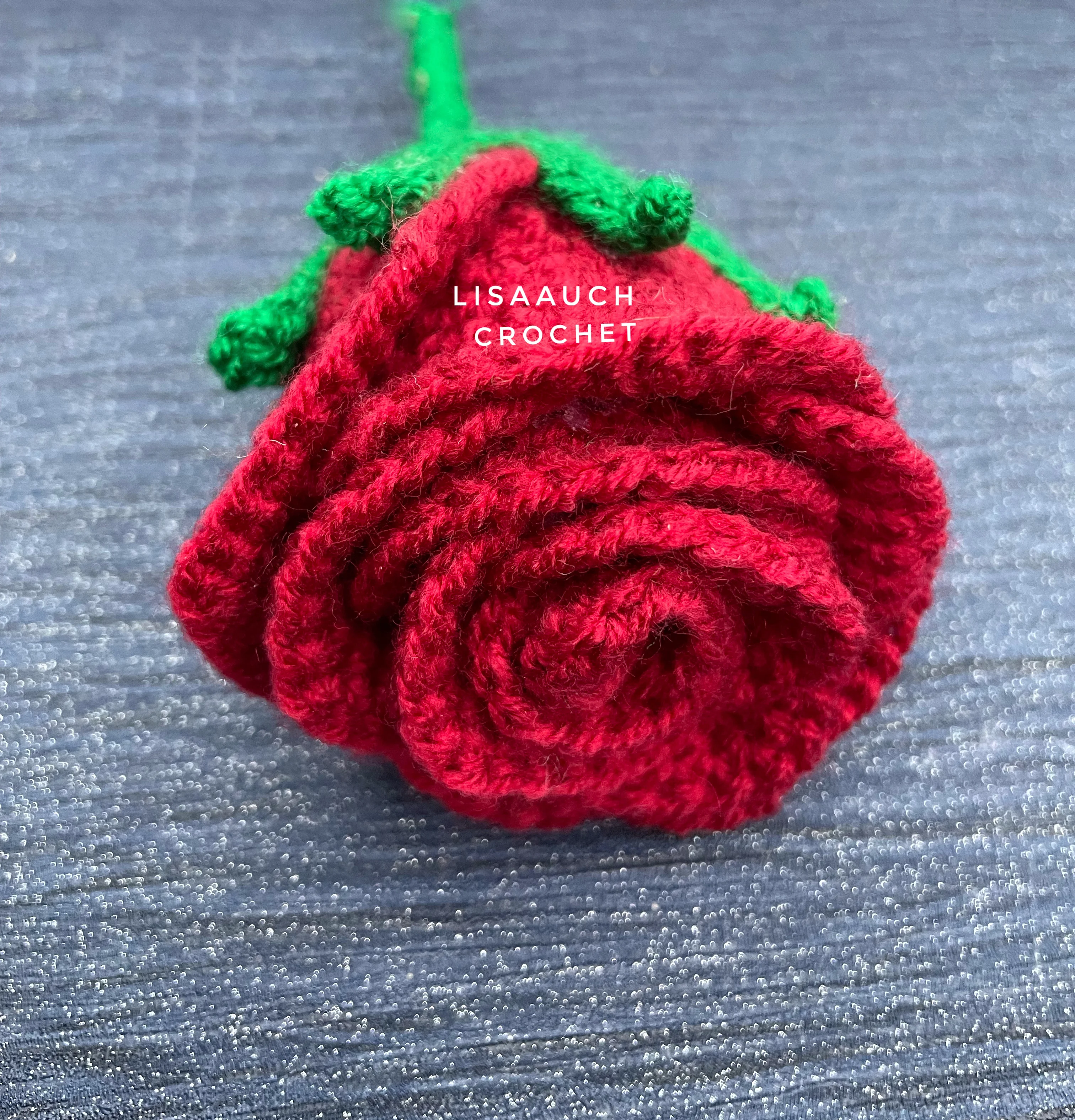 crochet rose with long stem