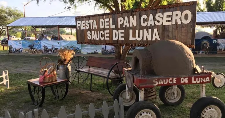 Sauce de Luna - Fiesta del Pan Casero - Region Litoral - Portal del Litoral  Argentino