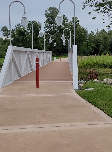 Walking path from magic kingdom to Grand Floridian