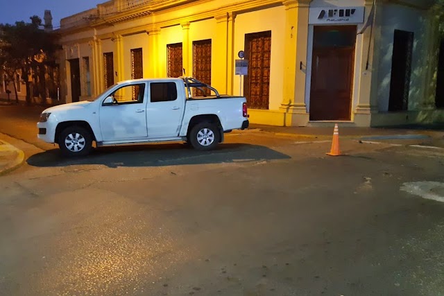 Choque entre dos vehículos en el Centro