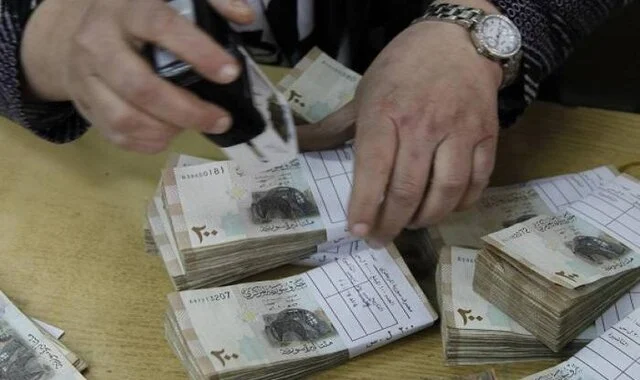 إنخفاض في سعر صرف الليرة السورية مقابل العملات الأجنبية والذهب يتراجع السبت 20/11/2021