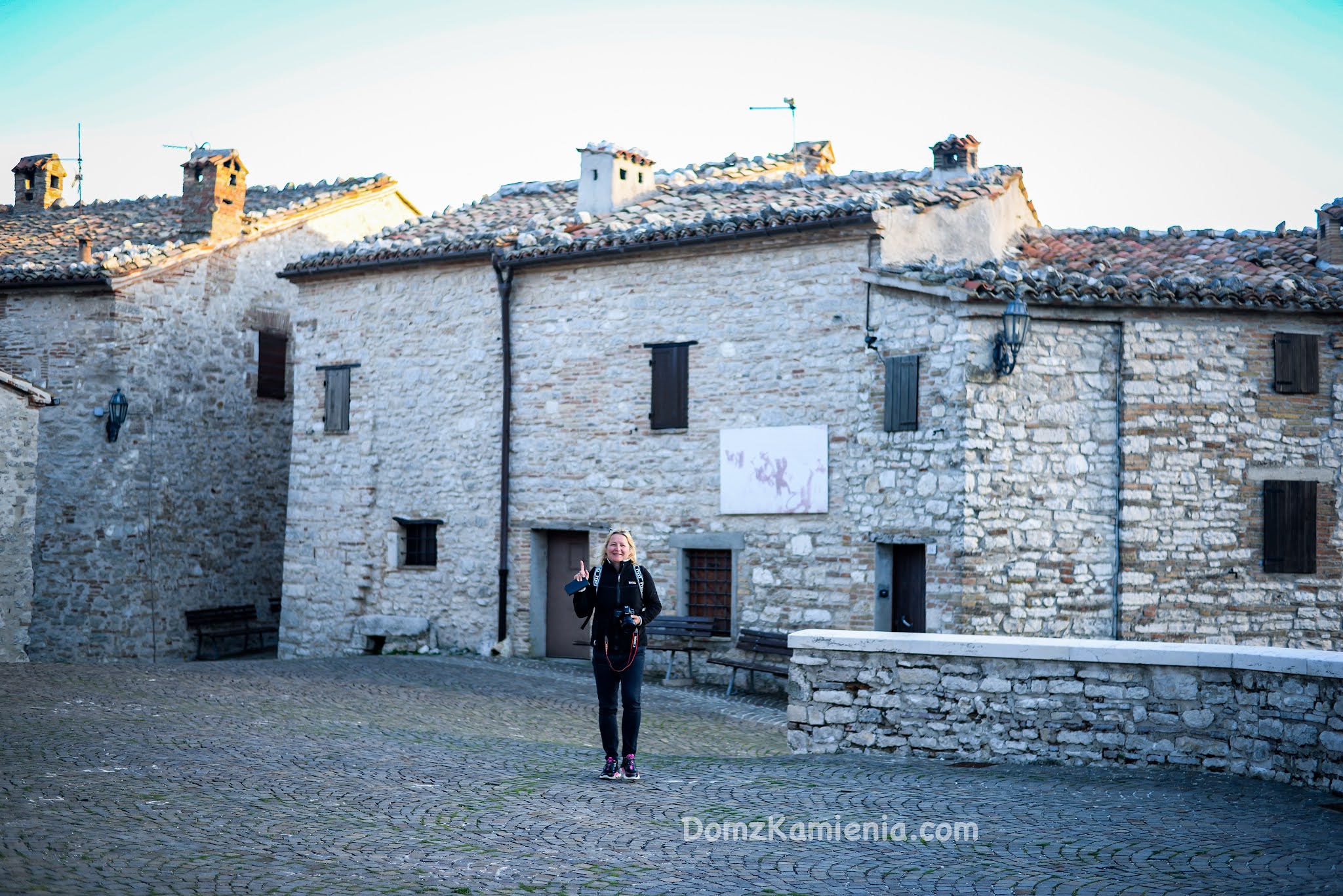 Marche - nieznany region Włoch, Elcito, Dom z Kamienia blog