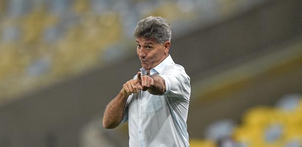 Análise: Renato Gaúcho abre mão do domínio para Flamengo voltar a vencer