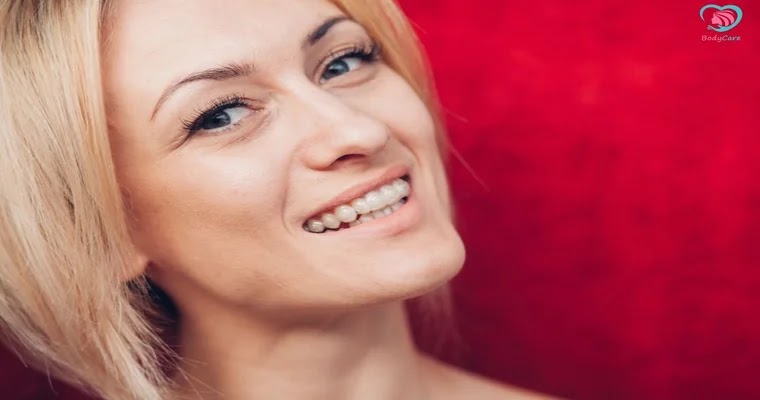 الأسنان الشفافة: 7 أسباب تجعل أسنانك تبدو شفافة