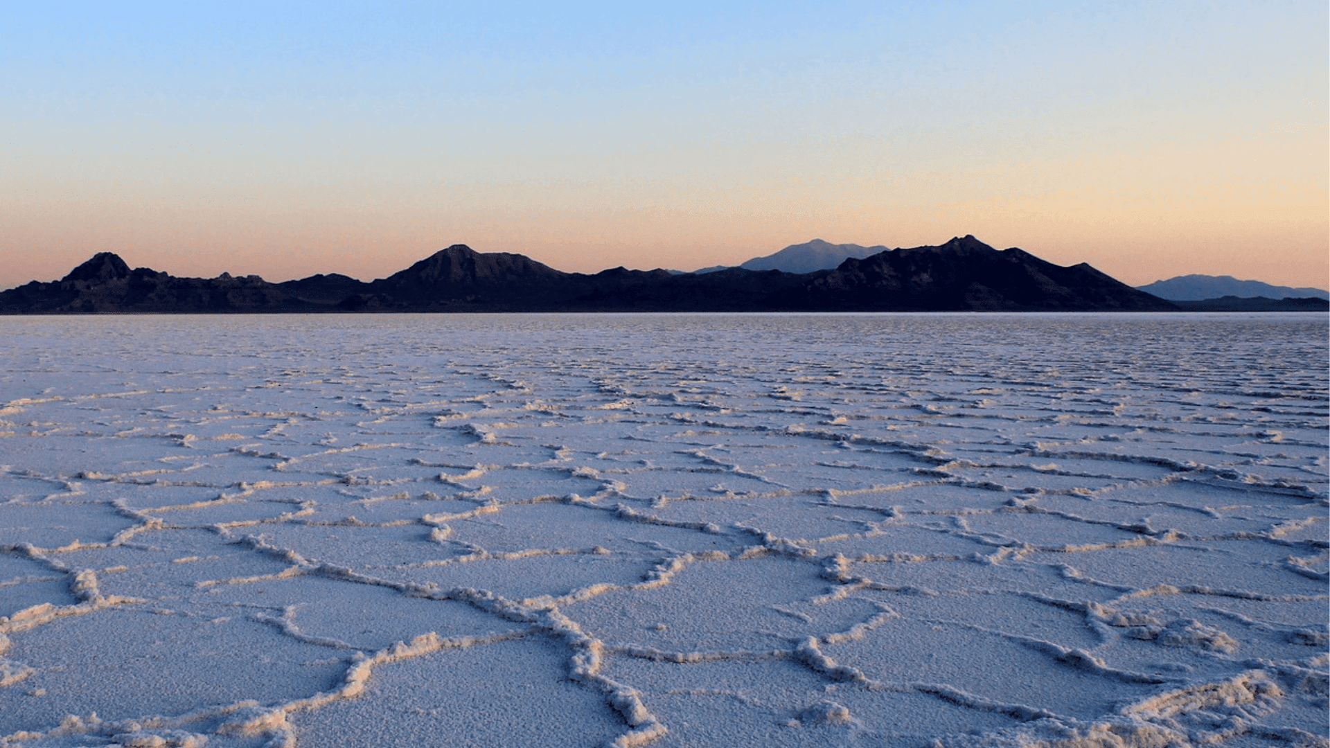 bharatatil sarvat mothe khaarya panyache sarovar