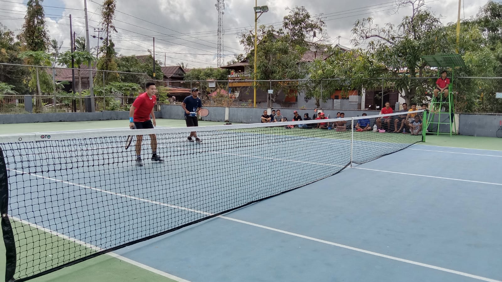 Kapolres Sidrap Jaga Imunitas Tubuh dengan Olahraga Tennis
