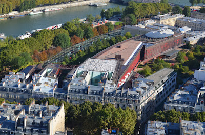 foto aérea do Museu Quai Branly  