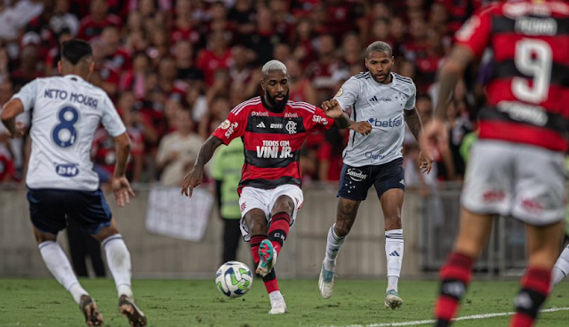 Gabigol perde pênalti, e Flamengo e Cruzeiro empatam no Maracanã pelo Brasileirão