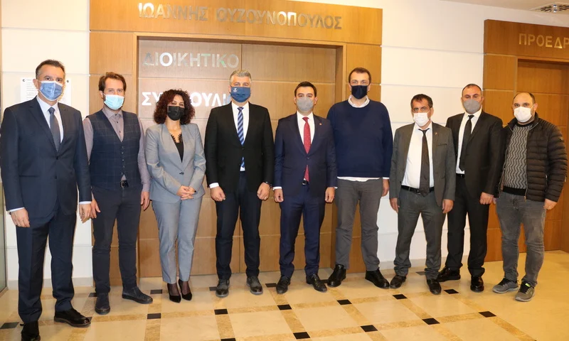 Αντιπροσωπεία του Επιμελητηρίου του Τσόρλου της Τουρκίας επισκέφθηκε το Επιμελητήριο Έβρου