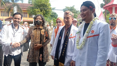 Penyerahan Dokumen Bacaleg PKS Lengkap, PAN Perlu Perbaikan dan Dikembalikan Oleh KPU Lumajang