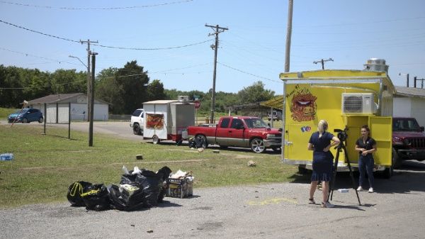 Un muerto y siete heridos deja tiroteo en Oklahoma, EE.UU.