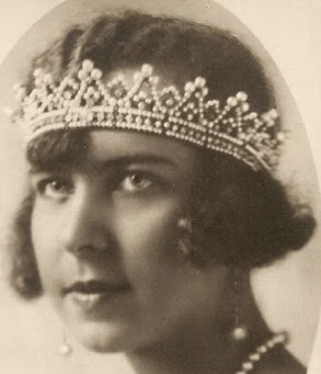 pearl tiara grand duchess stephanie baden beauharnais queen marie jose italy