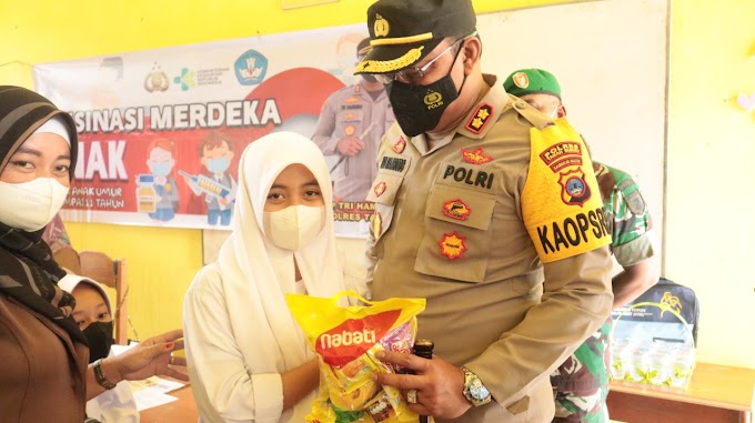 Kapolres Tanbu Tinjau Vaksinasi Anak