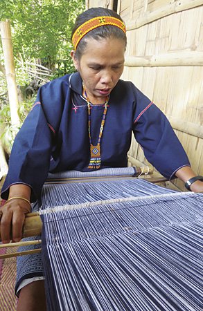 Mangyan Hanunuo traditional weaver