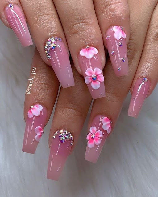 Latest Nail Designs for Ladies in 2022