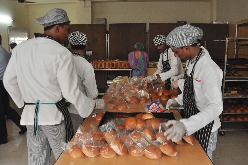 Job in Yenepoya food craft- ಯೆನೆಪೋಯಾ ಶಿಕ್ಷಣ ಸಂಸ್ಥೆ ನೇಮಕಾತಿ: ಕೆಫೆ ಮ್ಯಾನೇಜರ್ ಸಹಿತ ಹಲವು ಹುದ್ದೆ