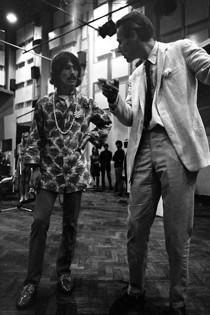 George y Martin en los estudios EMI