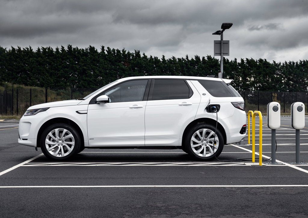 2021 Land Rover Discovery Sport P300e