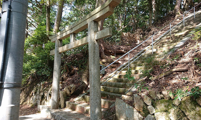 不本見神社(千早赤阪村)