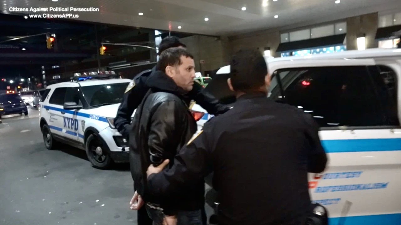 Decorated Army Veteran and Others ARRESTED by NYPD in The Cheesecake Factory