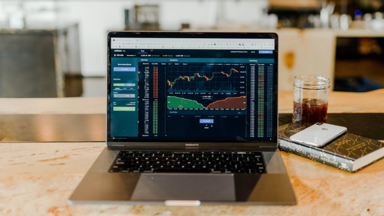 Investasi Reksadana vs Investasi Saham, Mana yang Terbaik?