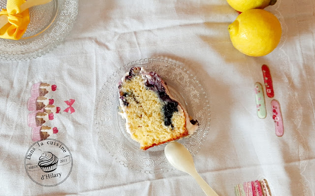 Bundt cake citron myrtilles et son glaçage au cream cheese - Dans la cuisine d'Hilary