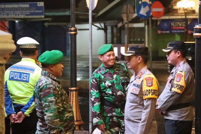 TNI-POLRI MENINJAU ARUS LALU LINTAS DALAM RANGKA ARUS BALIK MUDIK LEBARAN