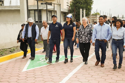 Entrega Mundo Tlatehui adoquinamiento en San Antonio Cacalotepec