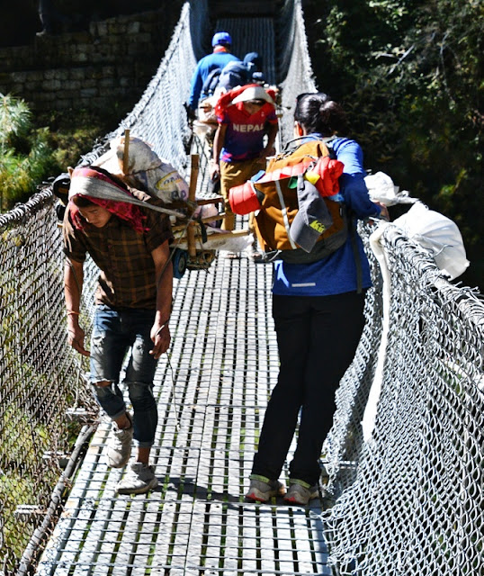 sherpa_carregador_everest_trekking