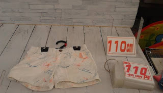 中古品　子供服　１１０ｃｍ　ホワイト　ショートパンツ　１１０円