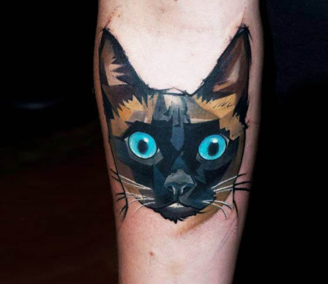 Tatuagens femininas de gatos - 40 fotos e modelos para se inspirar