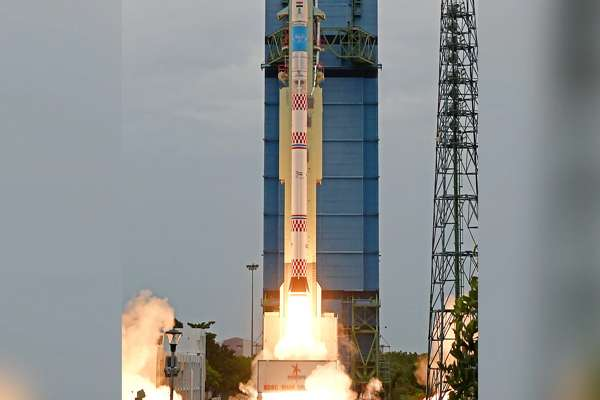 “SSLV-D2” इसरो का सबसे छोटा रॉकेट लॉन्च