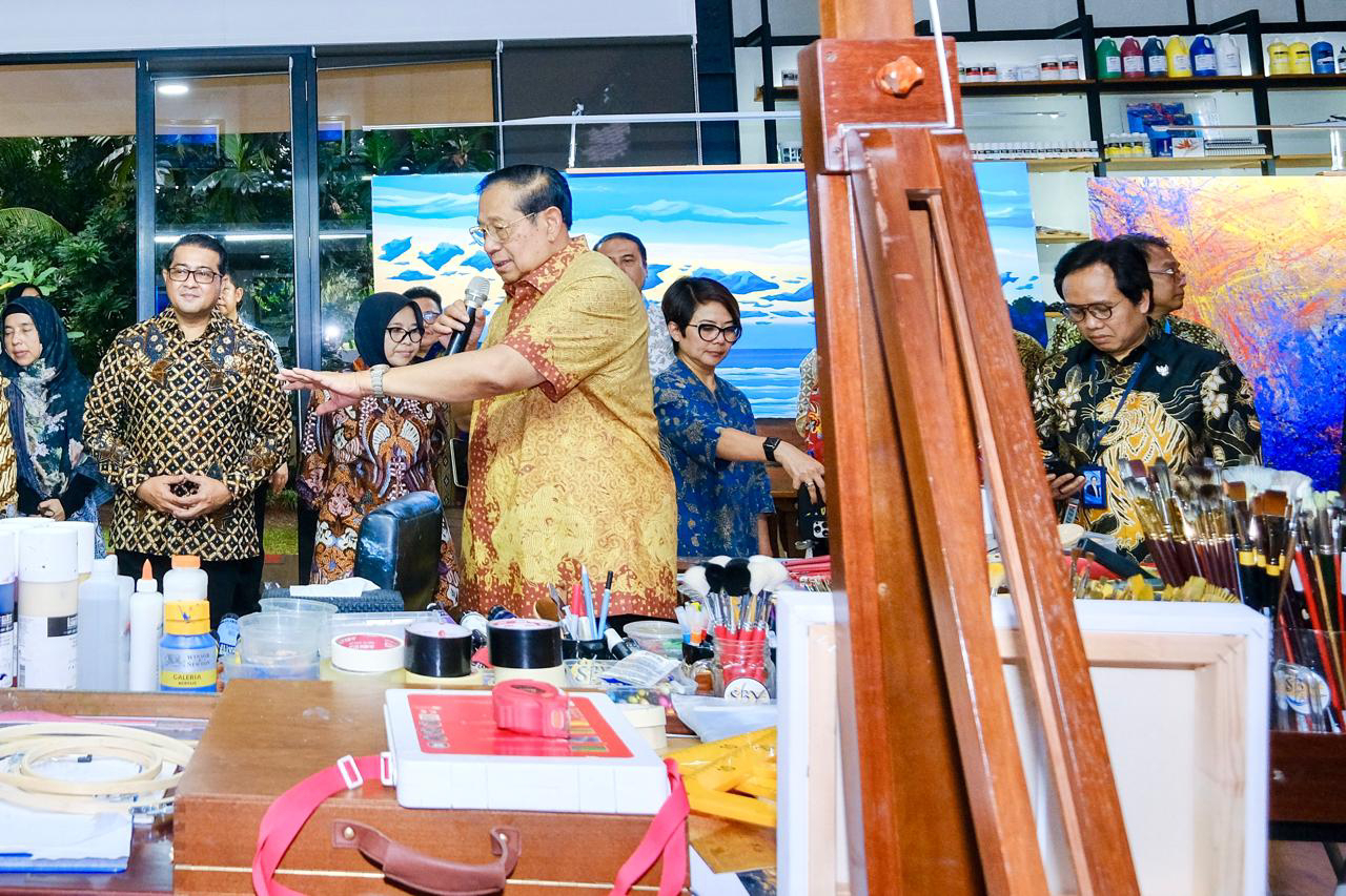 Sambut KemenEkraf di Cikeas Art Gallery, SBY Jelaskan Karya Lukisan, Musik, Puisi Hingga Novel