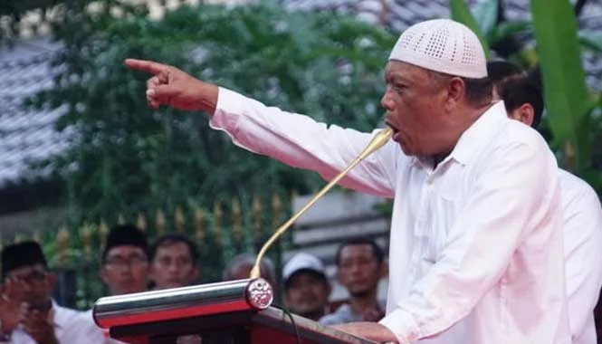 Bukan Ustadz Farid Okbah Cs, Eggi Sudjana: Teror Terbesar Itu Perampokan Dana Bansos!