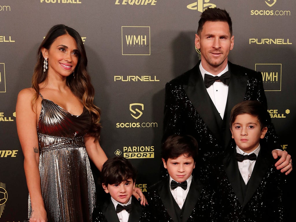 MESSI AND FAMILY