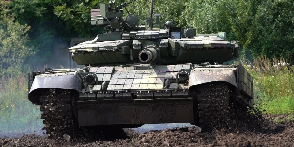 Що бачить навідник танку Т-64БВ зсередини (ВІДЕО)