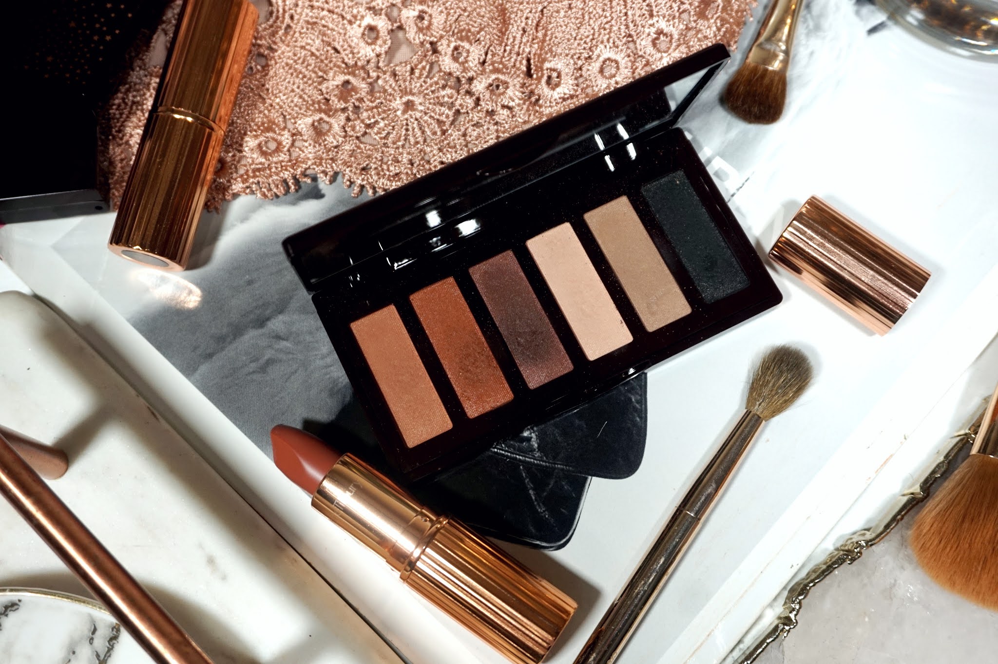 Charlotte Tilbury Super Nudes Easy Eyeshadow Palette Review and Swatches